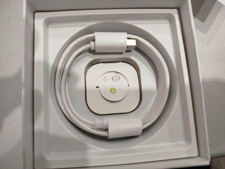 Наушники с экраном