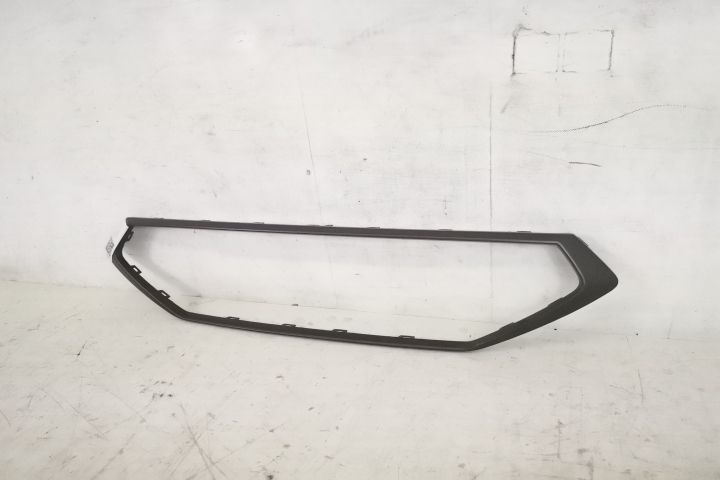 Ornament Grila Centrala Original In Stare Buna Seat  Tarraco  1 2018 2