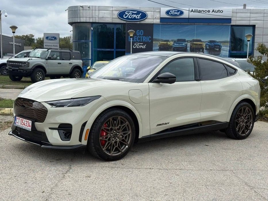 Ford Mustang Mach-E GT Bronze Edition/8 ani garantie