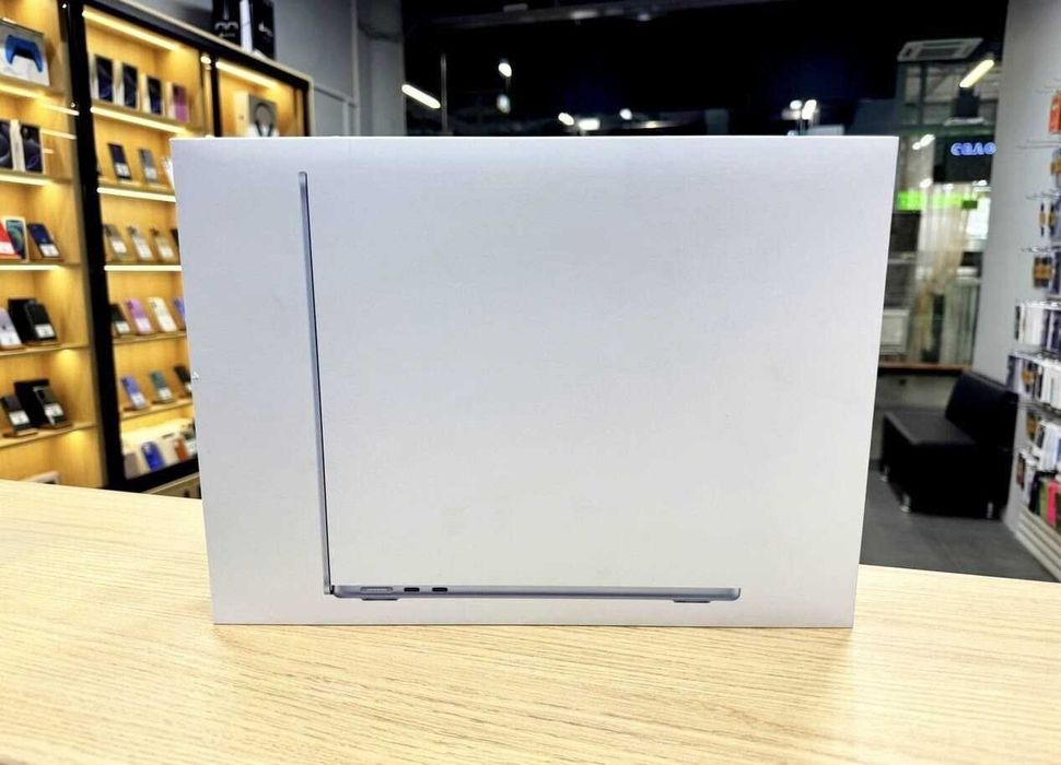 MacBook Air 15 m4 16GB 256GB