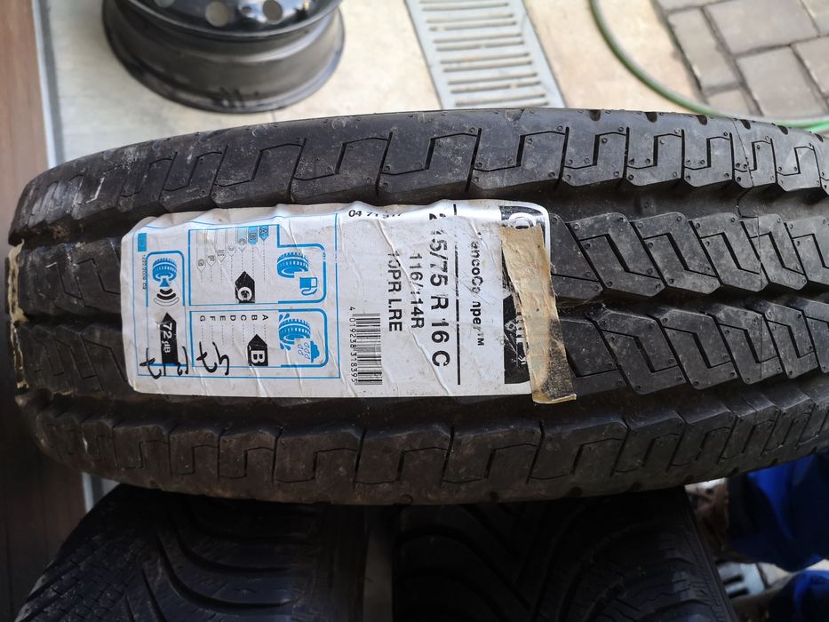 Cauciucuri 225 65 16 C, 215 60 17C,215 75 16C, 215 65 R15