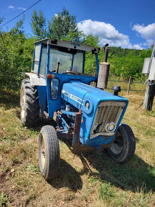Vand Tractor Ford 3600 stare foarte bună, gata de lucru