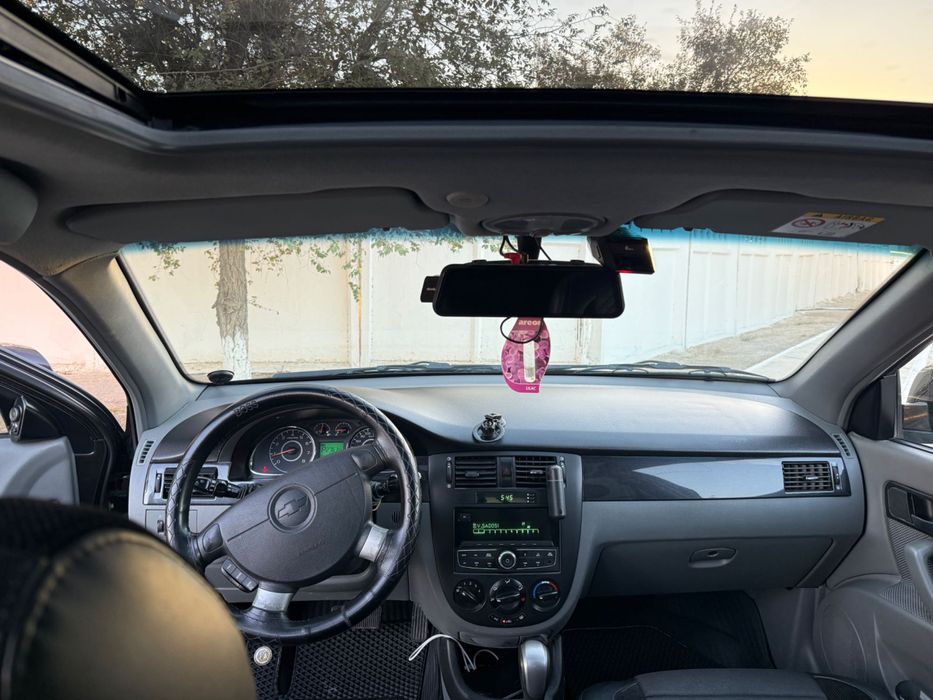 Chevrolet Gentra AT