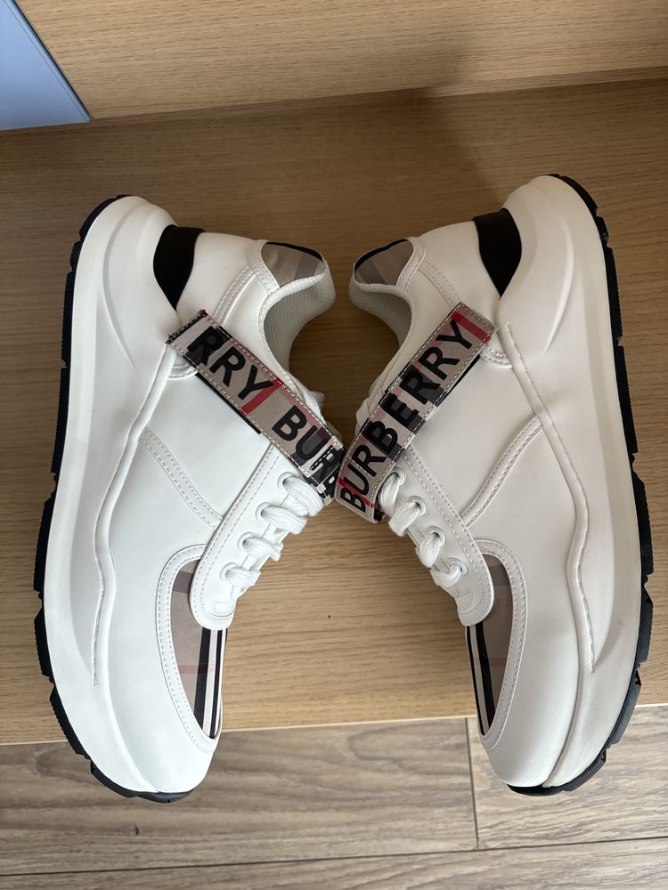 Burberry Ronnie, 44
