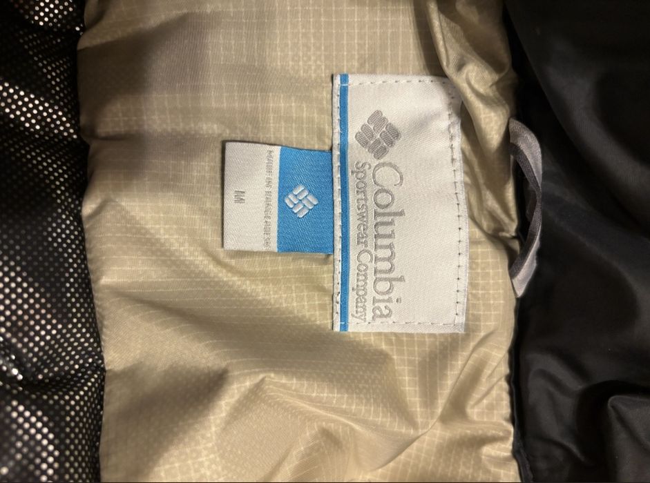 Vand Geaca Columbia originala 450lei