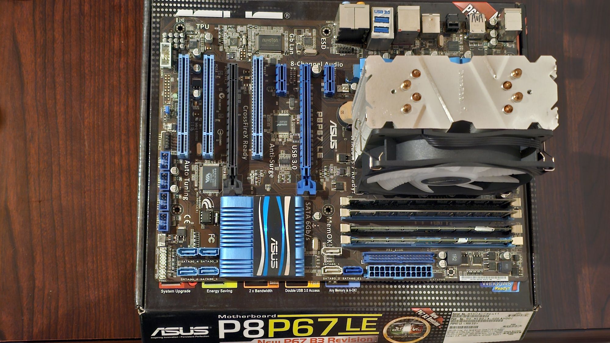 Asus plata + i7 3770k kampletk hammasi
