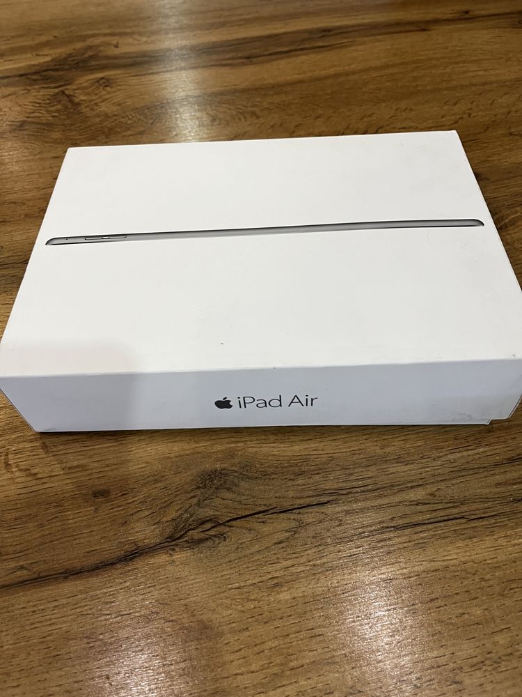 iPad Air 2 в идеальном состоянии