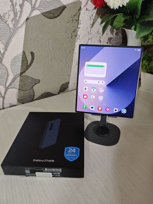 Samsung Z Fold 6