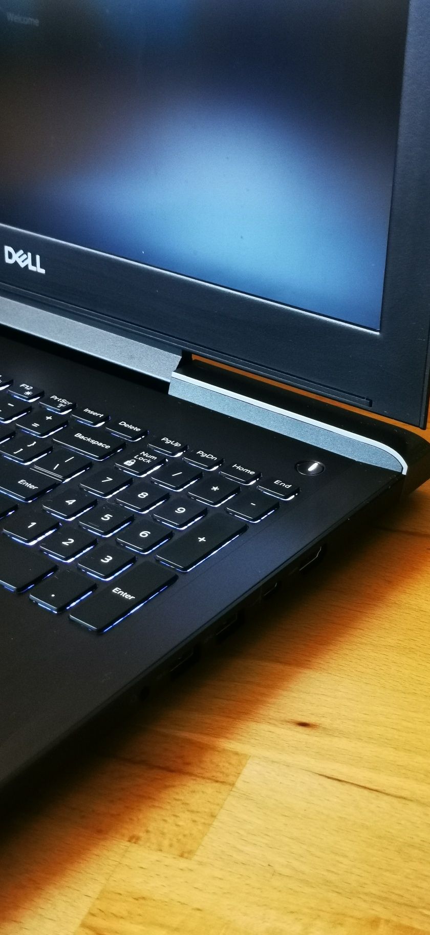 Laptop Dell inspiron 15 7000 (16gb ram, gtx 1060)