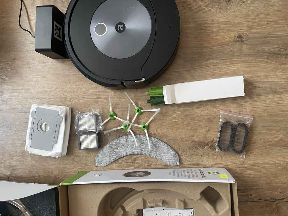 Irobot прохосмукачка с мокро почистване
