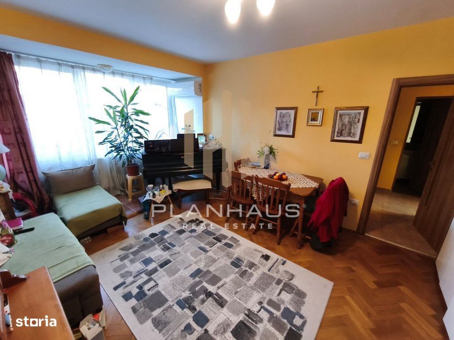 Apartament cu garaj inclus, 3 camere, situat în Baia Mare, pe strada