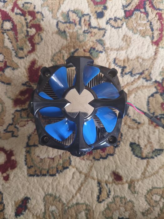 Кулер Deepcool..