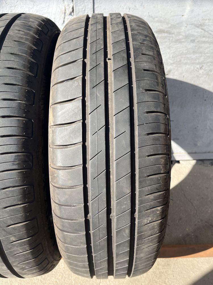 2 бр. летни гуми 185/65/15 GoodYear  5,5 mm DOT 0119