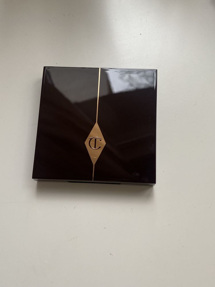 Декоративна козметика Chatlotte Tilbury, Mac, Bobbi Brown, Nars, KVD
