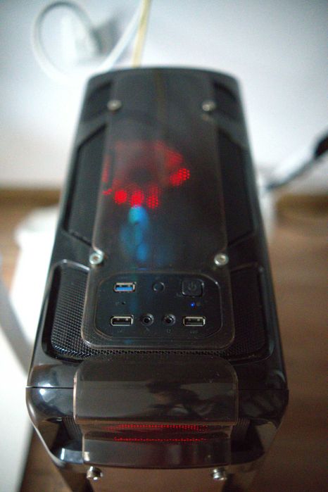 Употребяван Геймърски Компютър - Ryzen 5, 16GB Ram, 1070 NVIDIA, SSD