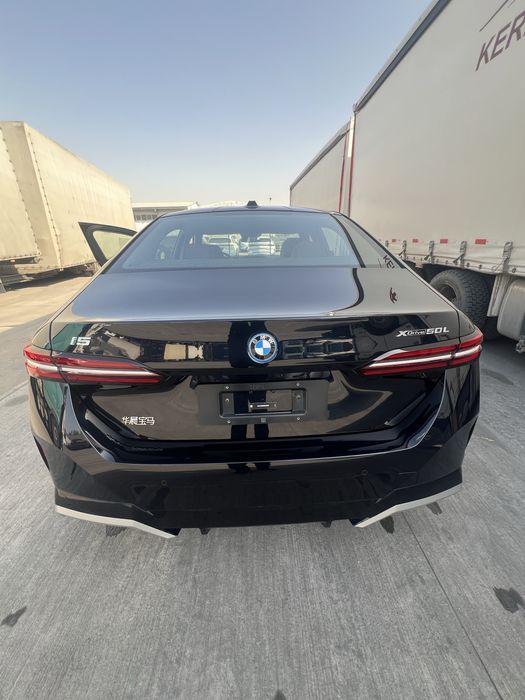 Bmw i5 50 L без пробег 2025