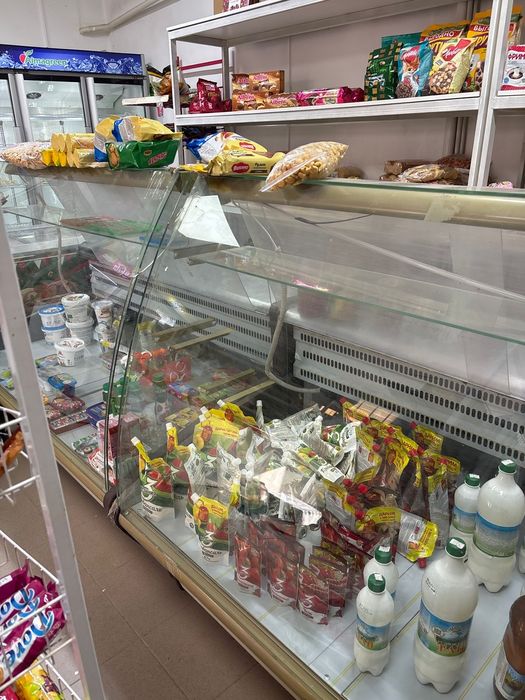 Продам ветринный холодильник