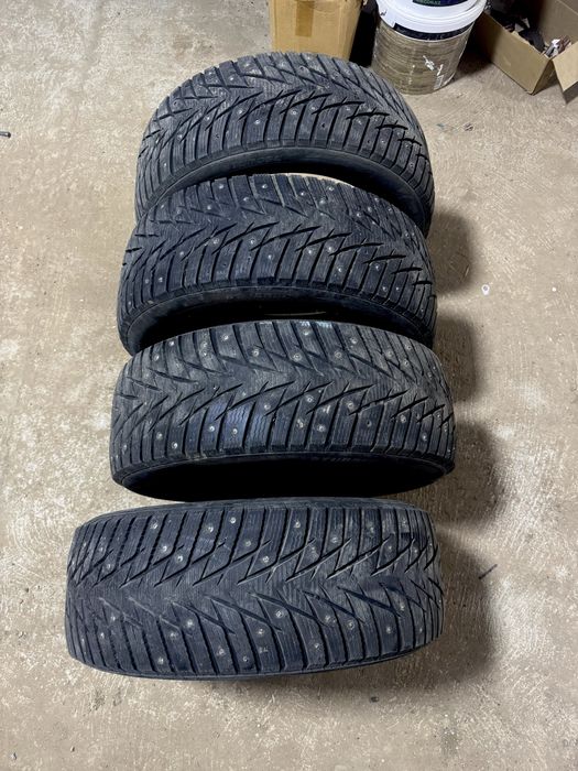 Шины 225 55 R17 с шипами, покрышки