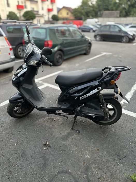 Scuter in 2 timpi Explorer Spin GE50