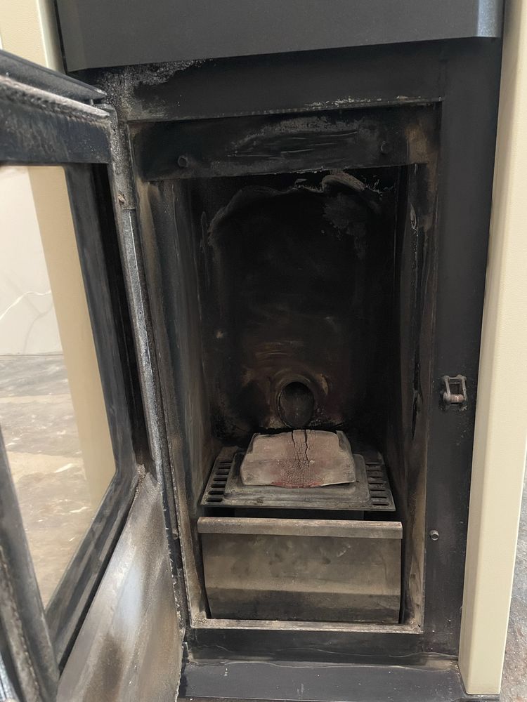 Пелетна камина 18kw