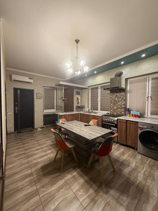 Яккасарайский Аренда Коттедж Ул.Юсуф Хос.Ходжиб  2-х комнатная