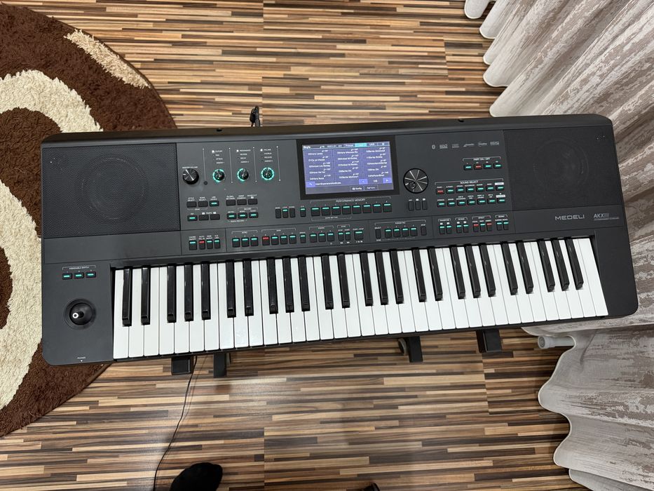 Medeli AKX-10 keyboard