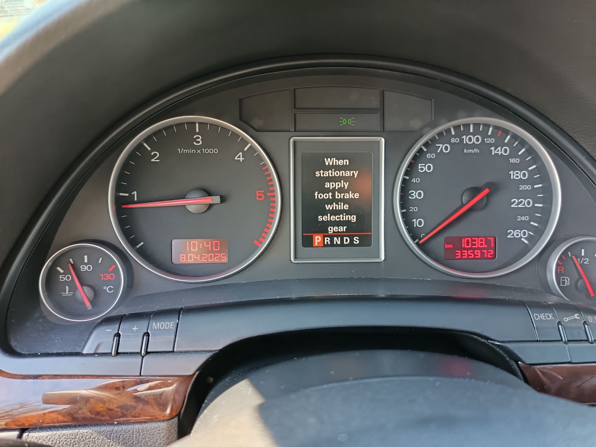 Ауди А4 2.5 QUATTRO