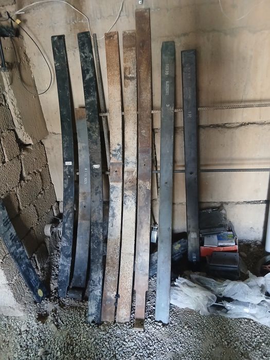 Ресорлар бор йенги ва б/у хар хил размерлар ман  камаз ва хова