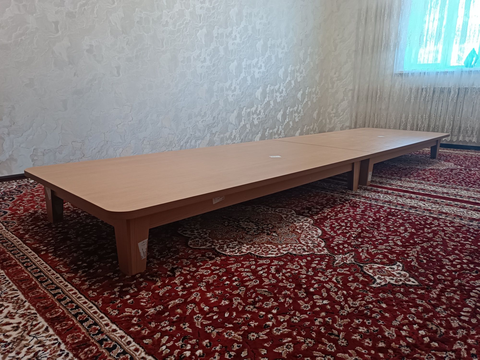 Жер стол сатылады