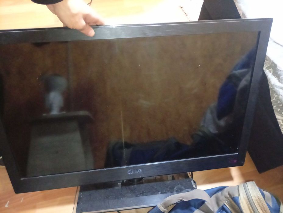 Продам телевизор LG в хорошем состоянии