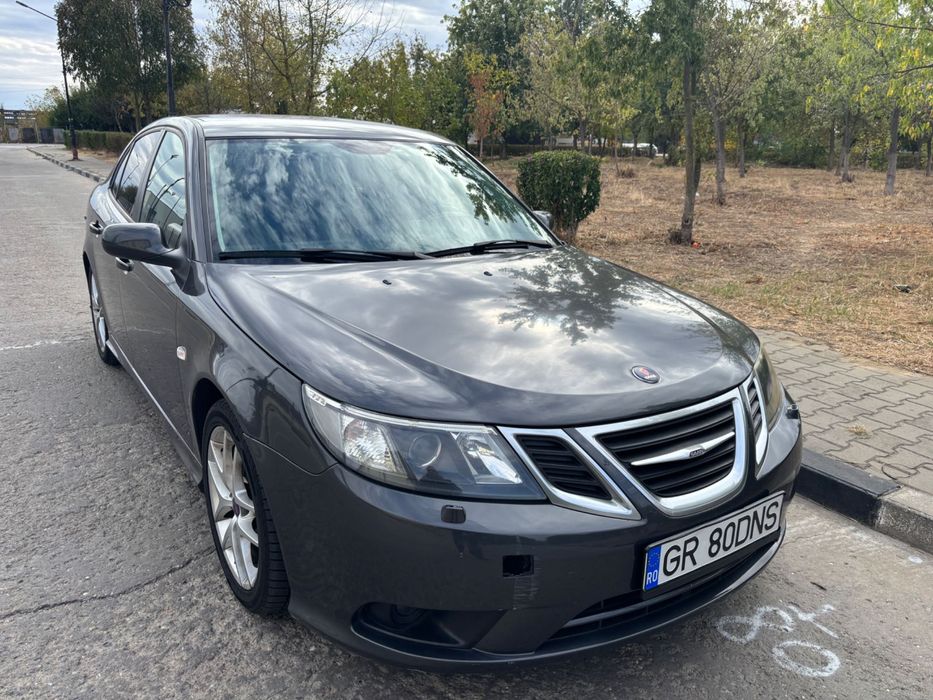 Vând saab impecabil adus recent din Spania