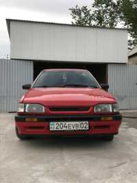 Mazda 323 Год 1993 обьем1,6
