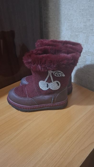 Продам детские бурки