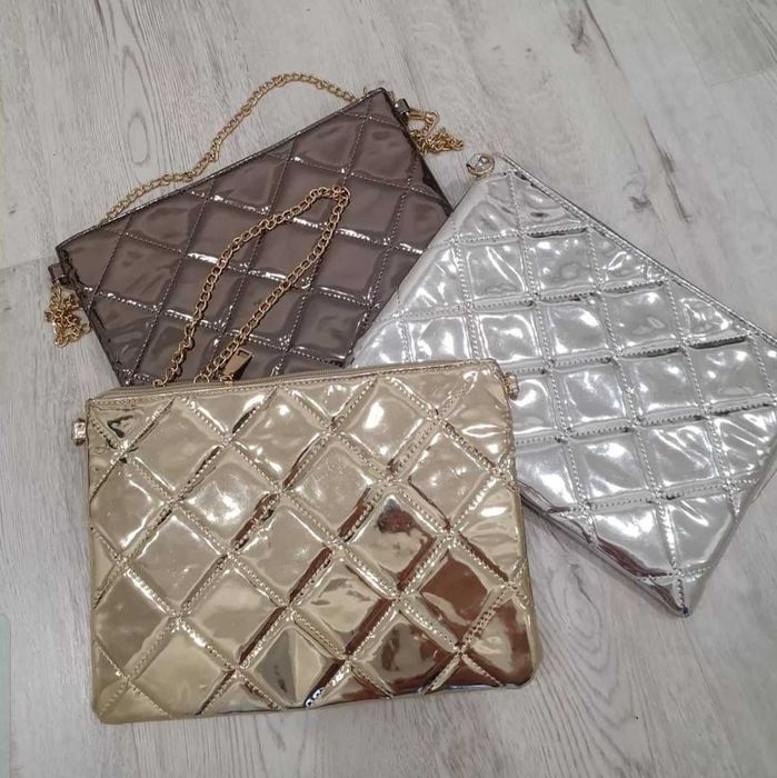 Сумка (клатч) с цепочкой (новая) 4500 тенге