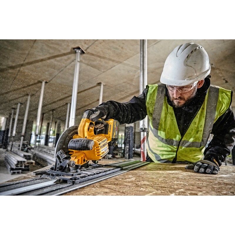 Акумулаторен циркуляр DeWALT DCS579NT, 54V XR FLEXVOLT, 190mm