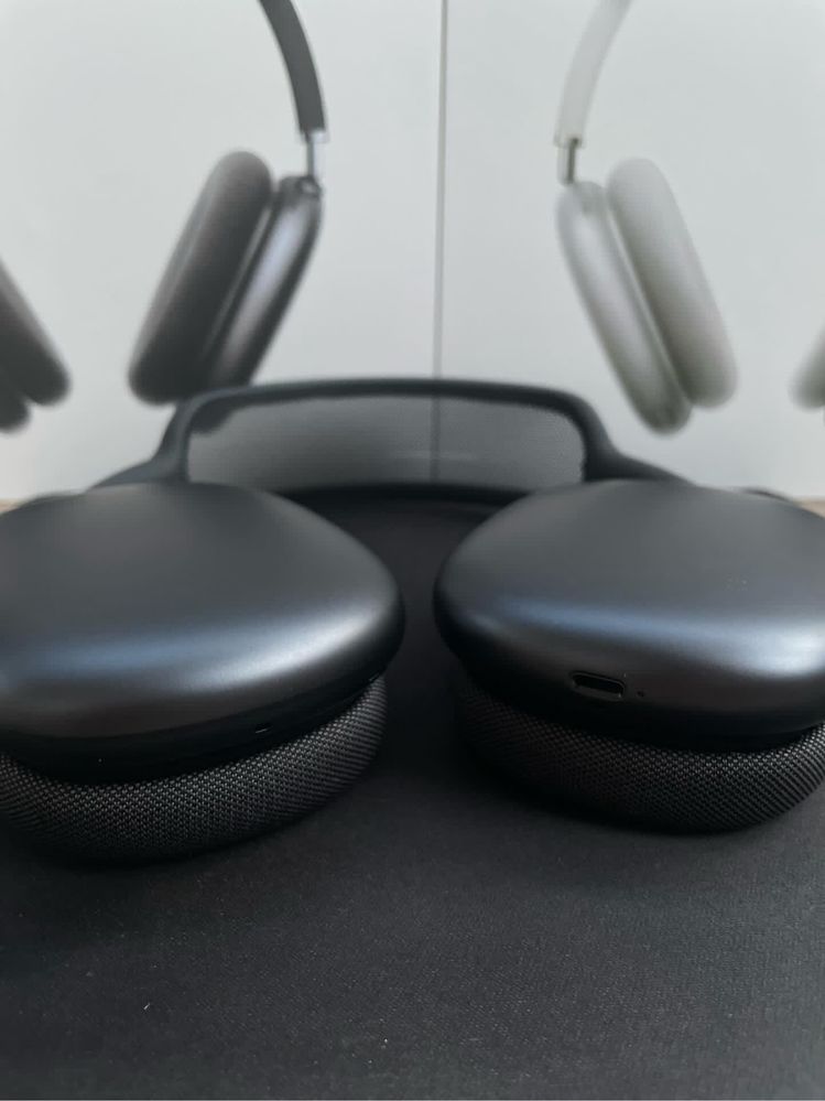 Слушалки AirPods Max