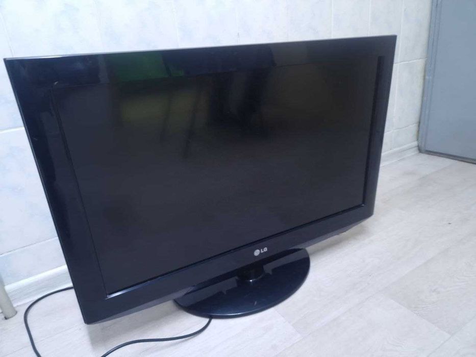 Телевизор LG лот744355