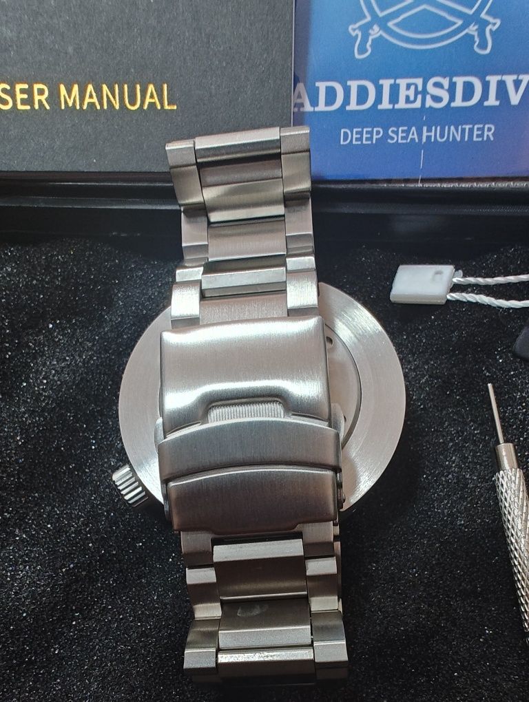 ADDIESDIVE Diver WR 1000 чисто нов