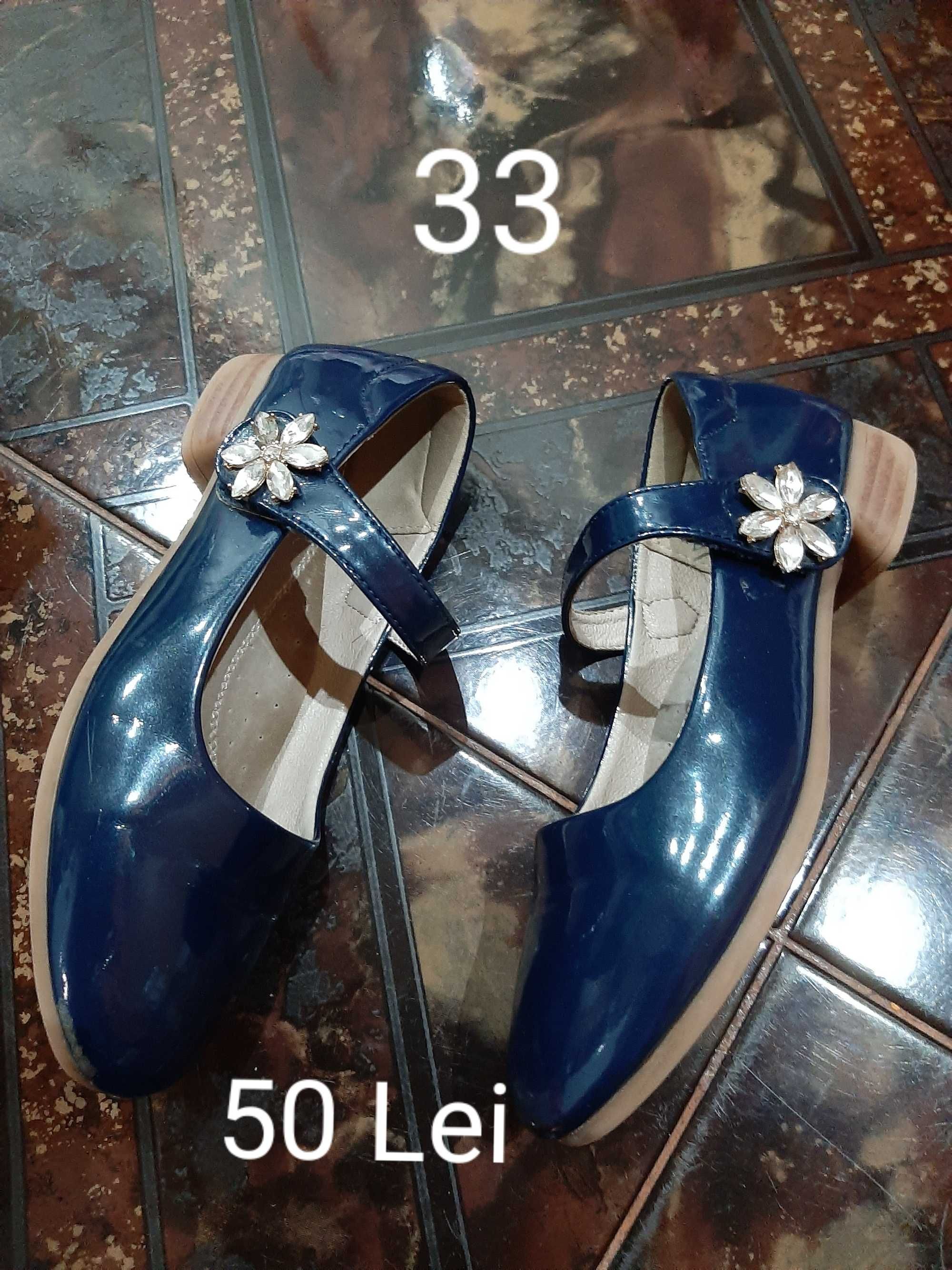 Vand sandale fete, marimea 33