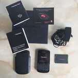 Vând BlackBerry 9900 Black, fără probleme, la cutie FULL //poze reale
