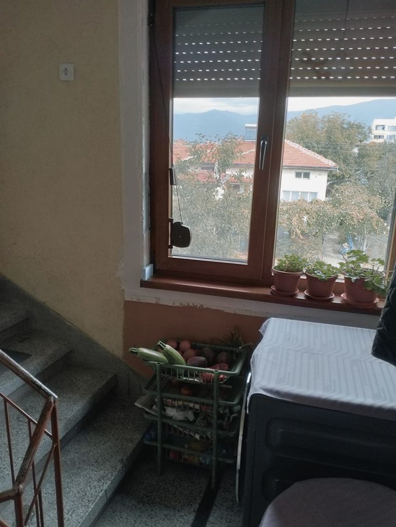 Продава се Къща в Баня - 206 кв.м за 874 €/кв.м - Снимка #4