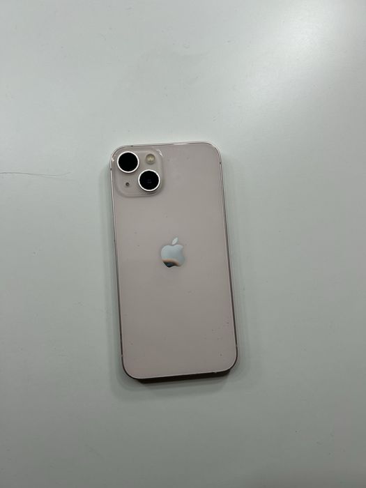 Продавам айфон 13