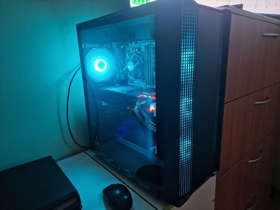 Геймърски компютър 32 Ram 8 Gb Gpu