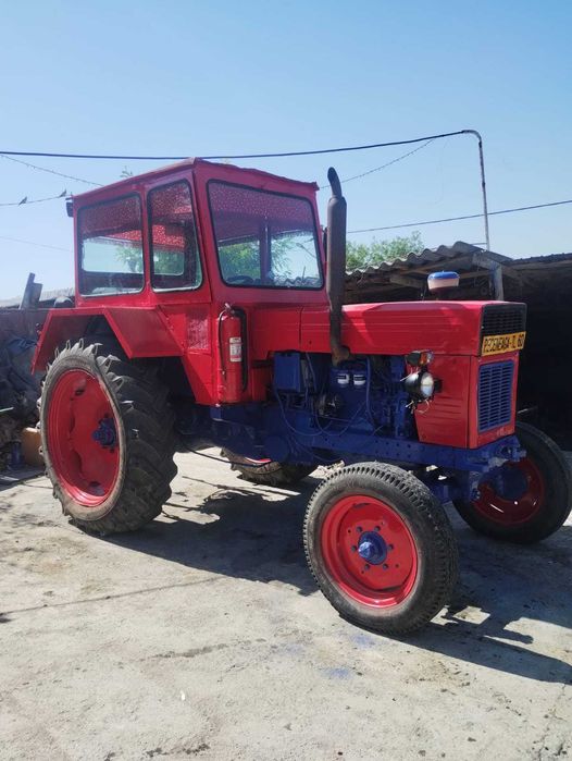 Tractor u 65 foarte bine întreținut