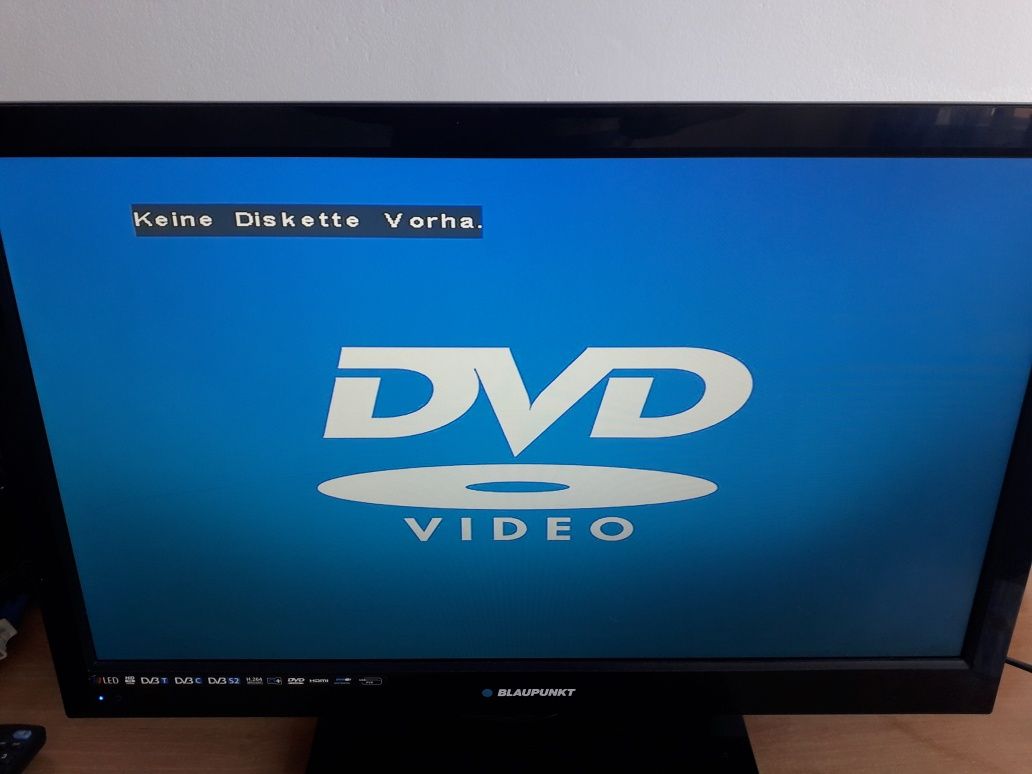 Televizor LCD Led 24 inch FHD cu DVD si telecomanda