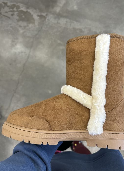 Cizme din piele intoarsa