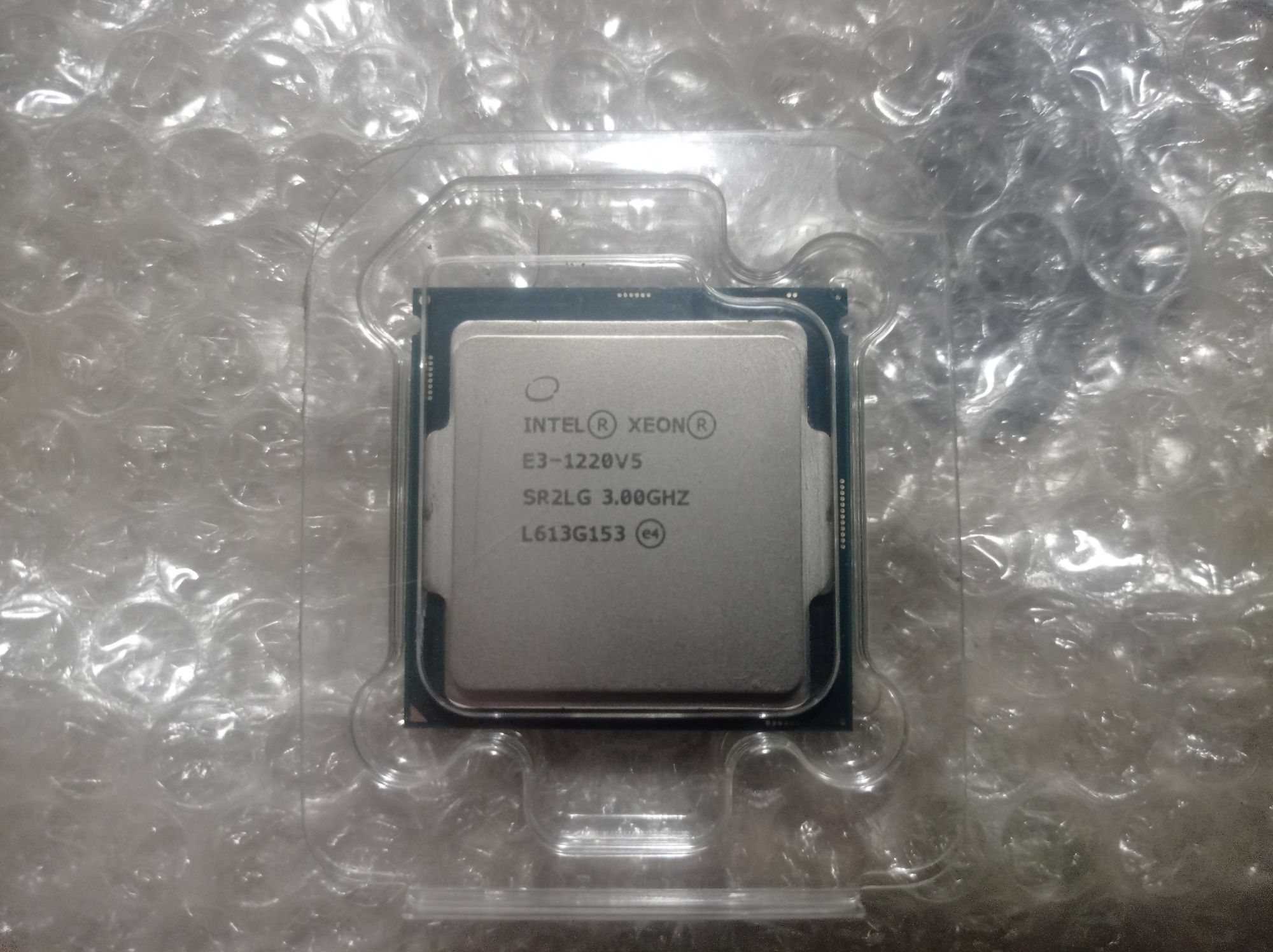 Процессор s1151v1 Intel Xeon E3 1220v5, E3 1270v5
