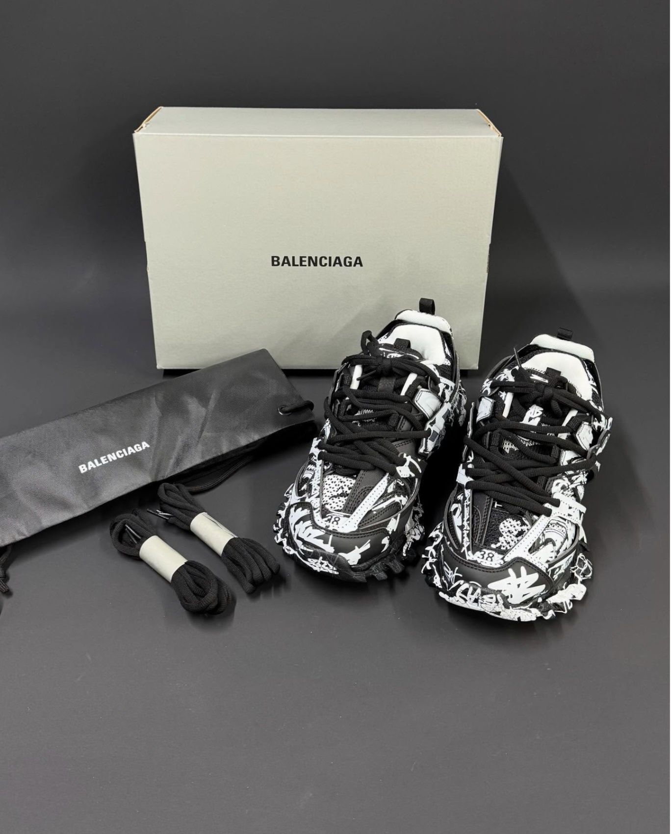 Balenciaga truck