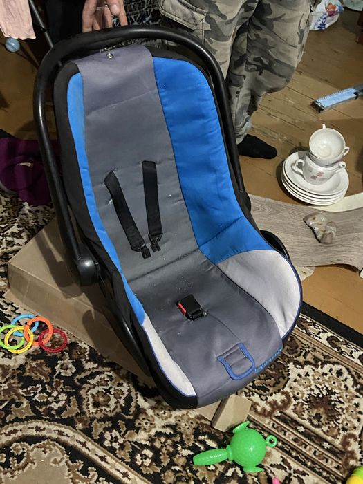 Отдам автолюльку