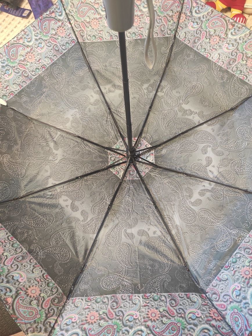 Продам зонтик полуавтоматический